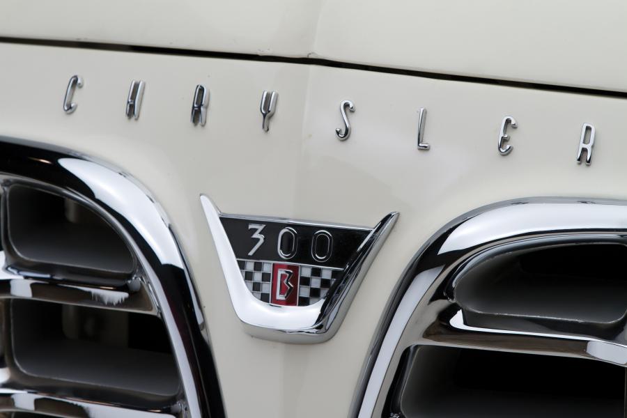  Chrysler 300B Hardtop Coupe 1956 года  (фото 18 из 22)